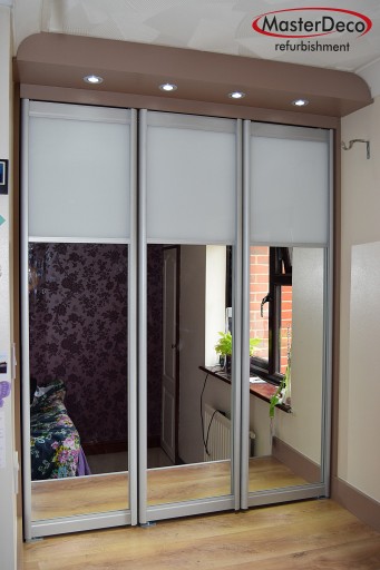 Bi-fold and hinged door wardrobe