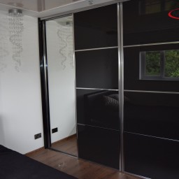 Mirror and Galaxy black wardrobe