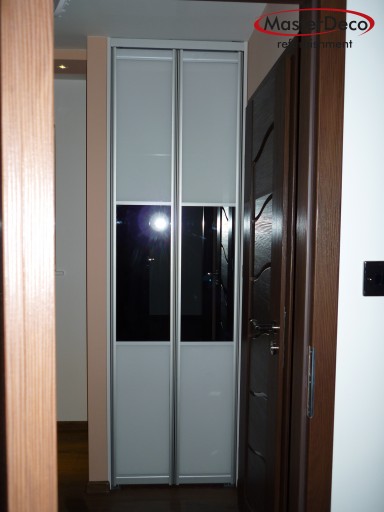 Bi-Fold doors wardrobe